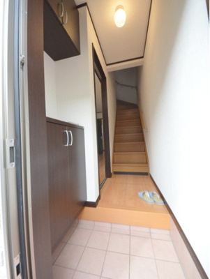 【玄関】 | メゾン・アイ | シューズボックスのある玄関です