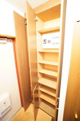 【収納】 | エコガーデン B棟 | ※同物件・反転タイプの写真です。