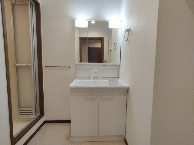 YKビル関口の独立洗面台