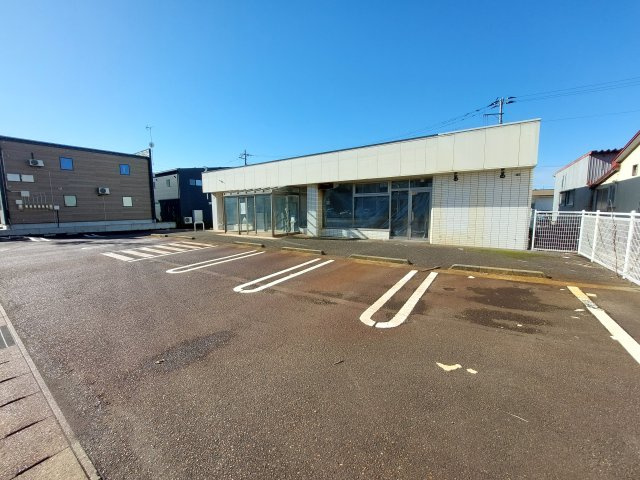 長岡市三和  貸店舗の外観