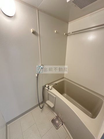HIRO APTMTの浴室