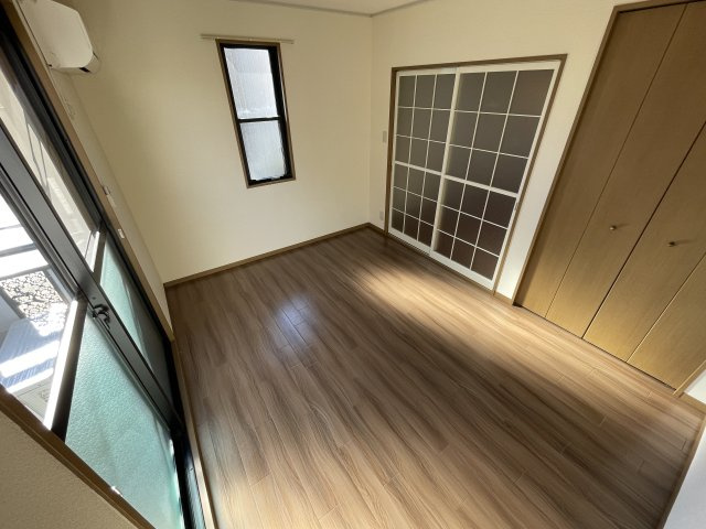 プラッツ豊四季の洋室