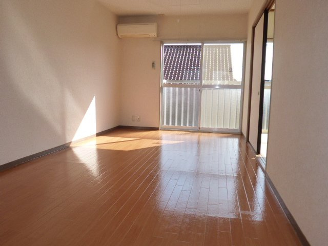 【居間・リビング】