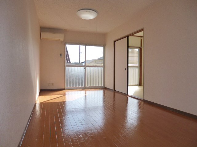 【居間・リビング】