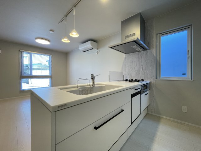 八戸市多賀台3丁目のキッチン