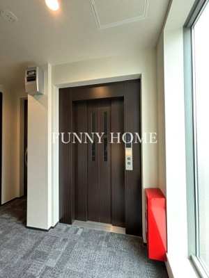 【エントランス】 | GRAND PALAIS OKUSAWA | エレベーター付き♪整備された綺麗な共用部♪