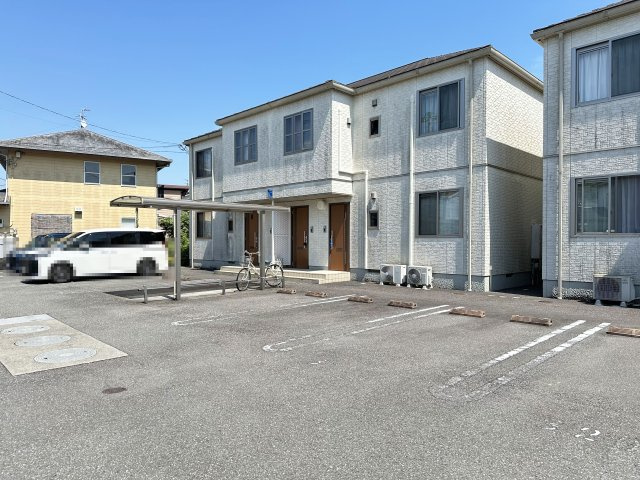 シャーメゾン・ブラン A棟の外観