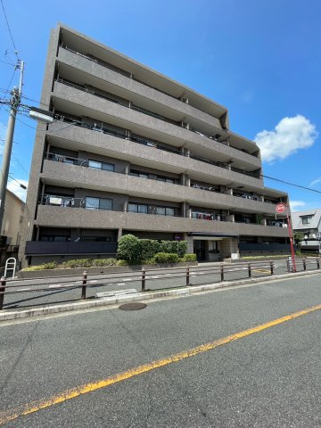 コスモ金町ロイヤルコートの外観