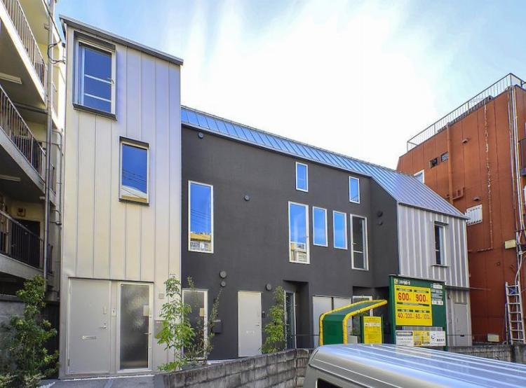 豊島区千早１丁目のアパートの外観