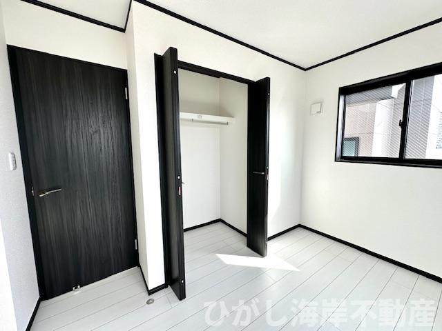 茅ヶ崎市若松町　新築戸建　全2棟の収納|各居室に収納スペース付