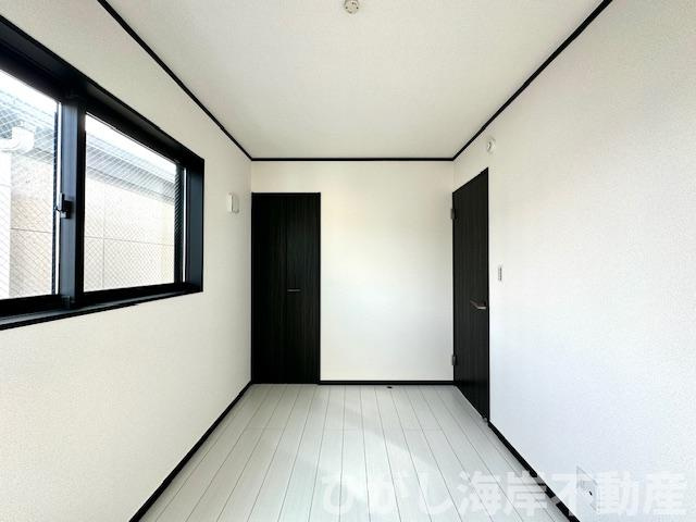 茅ヶ崎市若松町　新築戸建　全2棟の子供部屋|5帖　サービスルーム