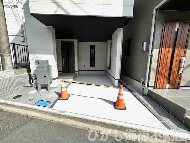 茅ヶ崎市若松町　新築戸建　全2棟の駐車場|駐車スペース