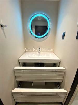 【独立洗面台】 | ブエナビスタ上町 | 収納もたっぷり♪