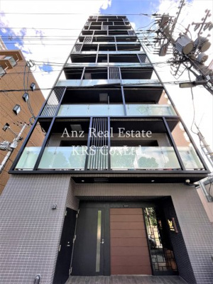 【外観】 | ブエナビスタ上町 | すぐ横がコンビニのスタイリッシュな外観マンションです♪