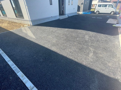 【駐車場】 | 神栖市波崎２号棟 | 【祝完成】ご内覧は平日でも可能です。お気軽にお問合せ下さい！
TEL:0476-37-3888