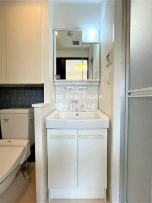 【洗面所】 | アドーラブル船場 | すっきりデザインの洗面化粧台♪