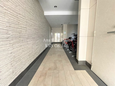 【ロビー】 | アドーラブル船場 | ロビー部分です！自転車置き場があります！