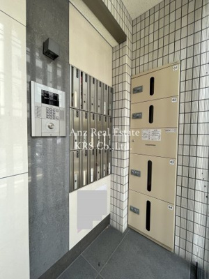 【その他共用部分】 | アドーラブル船場 | 大切な荷物の受け取りに便利な宅配ボックス設置！