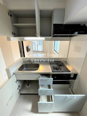 【キッチン】 | アドーラブル船場 | 2口ガスコンロ！収納も豊富でお料理好きの方に喜ばれています！