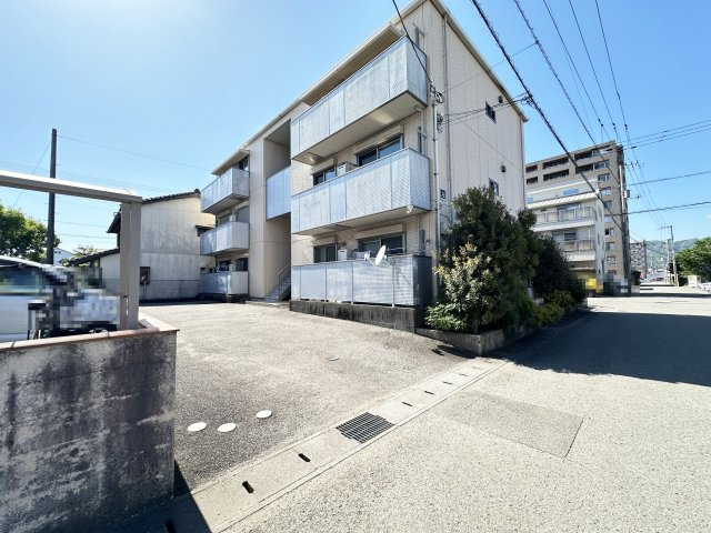 シャーメゾン・クレール A棟の外観