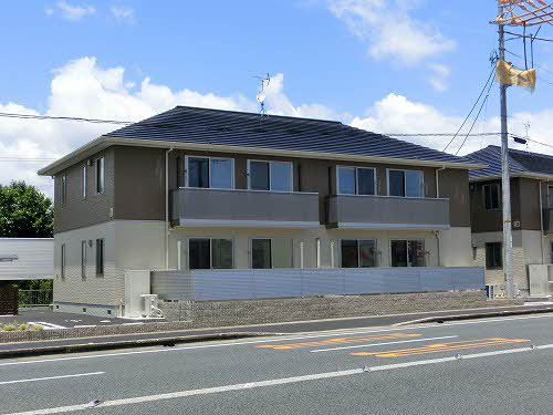 シャーメゾン・カルミア A棟の外観