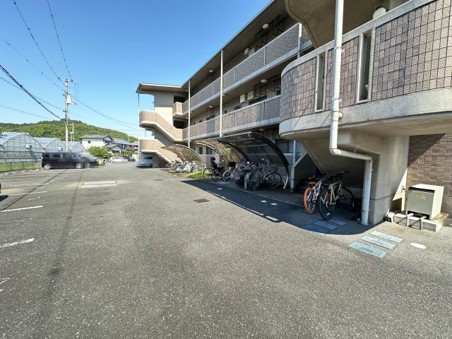 エスペランサ Ⅱの駐車場