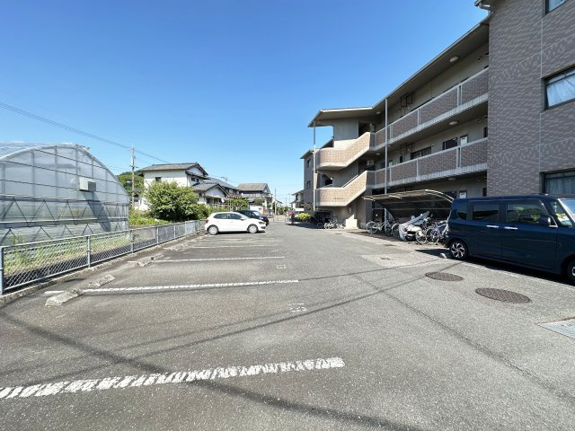 エスペランサ Ⅱの駐車場