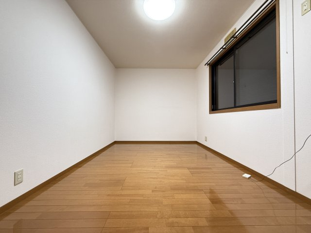 エピナール B棟の洋室