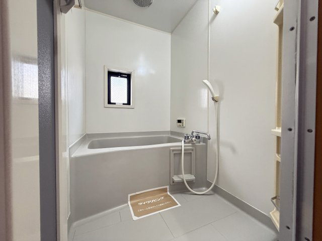 エピナール B棟の浴室