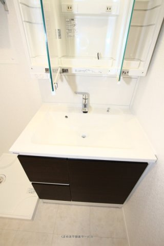 【洗面所】 | サイサリス | 忙しい朝には欠かせない洗面所です
サイサリス102号室　2025年1月25日撮影