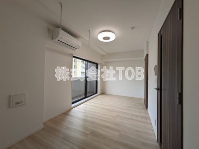 【居間・リビング】 | ＸＥＢＥＣ方南町 | 8.7帖洋室