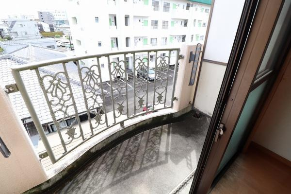 鵜木ビルのバルコニー