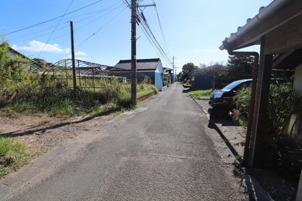 宮崎市大字田吉・土地の前面道路含む現地写真