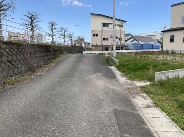 ネオレジデンシャル恒久　18号地　土地の前面道路含む現地写真|【前面道路】
西側公道4ｍ