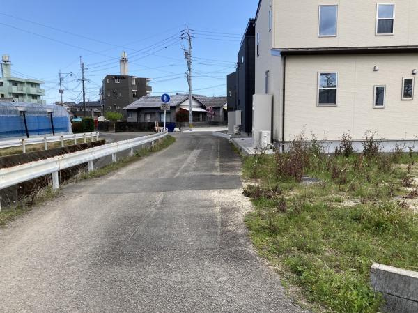 ネオレジデンシャル恒久　18号地　土地の前面道路含む現地写真|【前面道路】
北側公道4ｍ