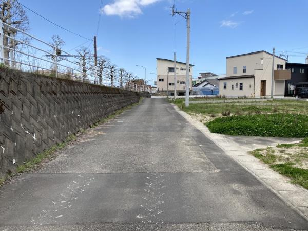 ネオレジデンシャル恒久　14号地　土地の前面道路含む現地写真|【前面道路】
北西側公道4ｍ