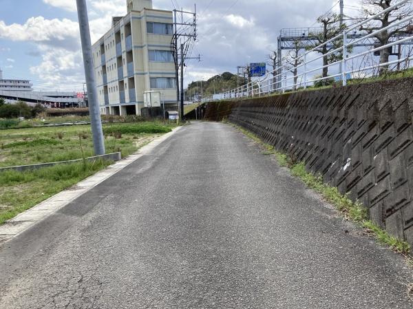 ネオレジデンシャル恒久　14号地　土地の前面道路含む現地写真|【前面道路】
北西側公道4ｍ