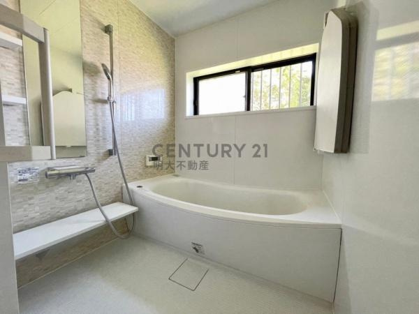 宮崎市祇園　中古戸建の浴室