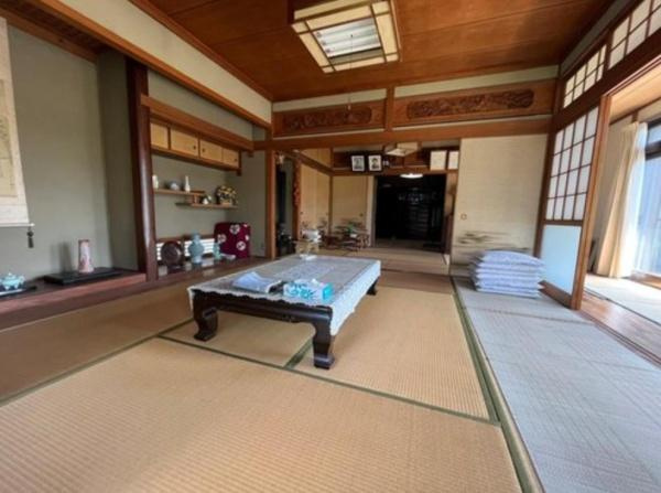 佐土原町上田島　中古戸建の和室