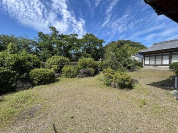 佐土原町上田島　中古戸建の庭