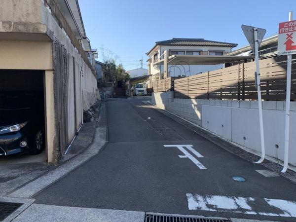 宮崎市桜ケ丘　土地の前面道路含む現地写真