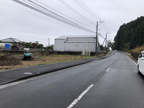 宮崎市大字金崎・土地の前面道路含む現地写真