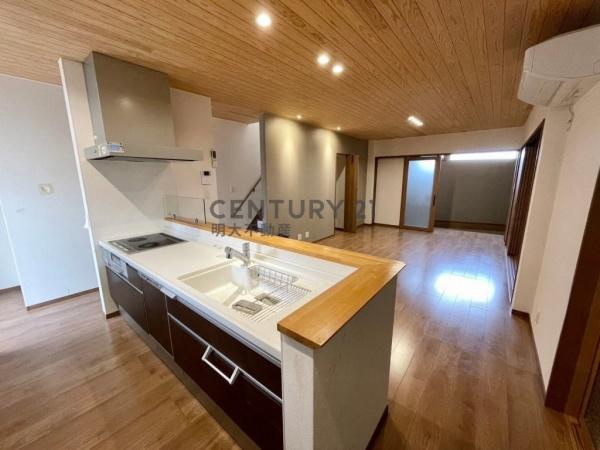 宮崎市下北方　中古戸建の居間・リビング