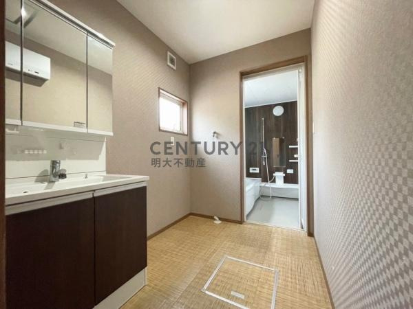 宮崎市下北方　中古戸建の独立洗面台