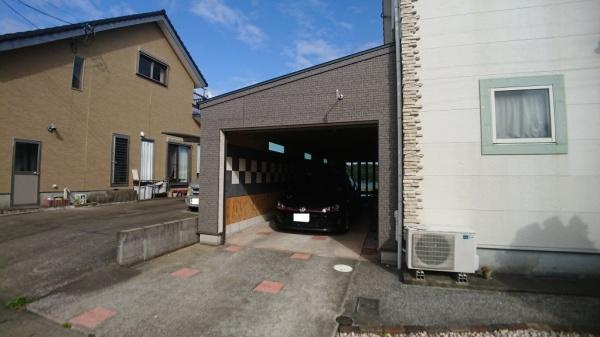 宮崎市赤江　中古戸建の駐車場