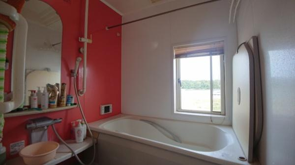 宮崎市赤江　中古戸建の浴室