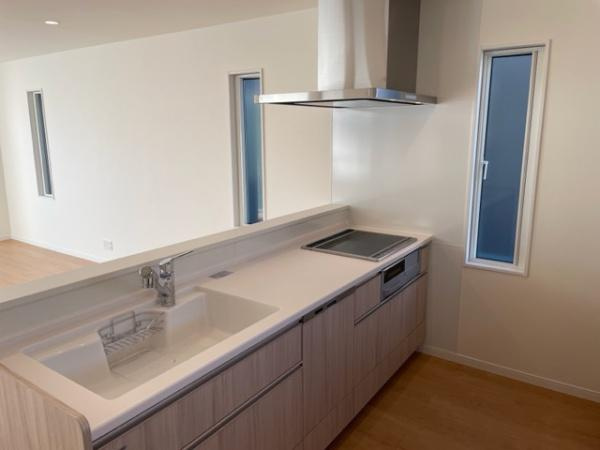 宮崎市曽師2号棟　戸建のキッチン|【キッチン】
お子様も見守れる対面システムキッチンです！