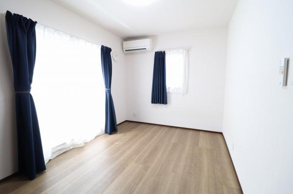 宮崎市大塚町　中古戸建の寝室