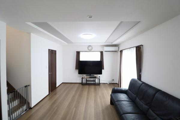 宮崎市大塚町　中古戸建の居間・リビング