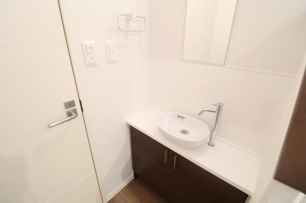 宮崎市月見ヶ丘　中古戸建の独立洗面台